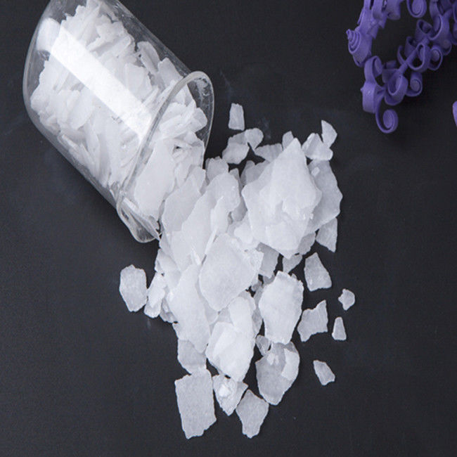 Naoh Kaustic Soda 99 Flakes erstklassiges Produkt für die Abwasserbehandlung